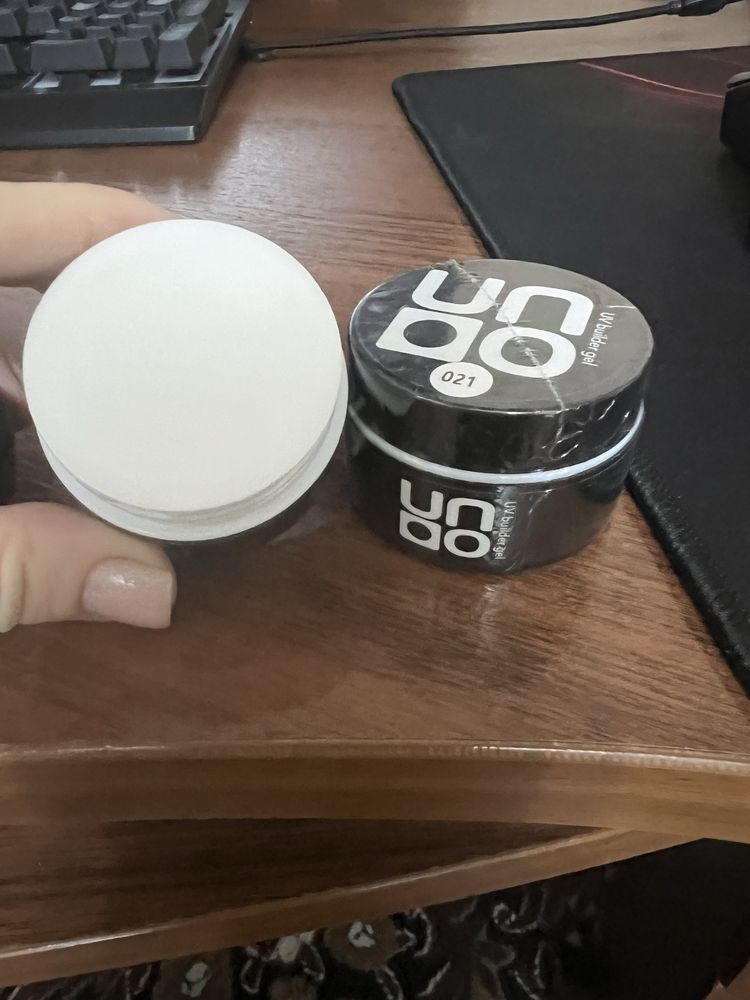 Продам гель для ногтей  Уно