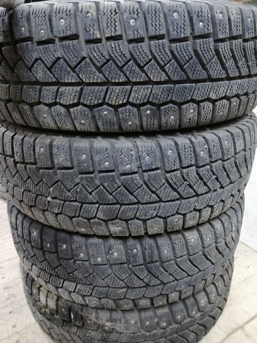 Продам зимние шины