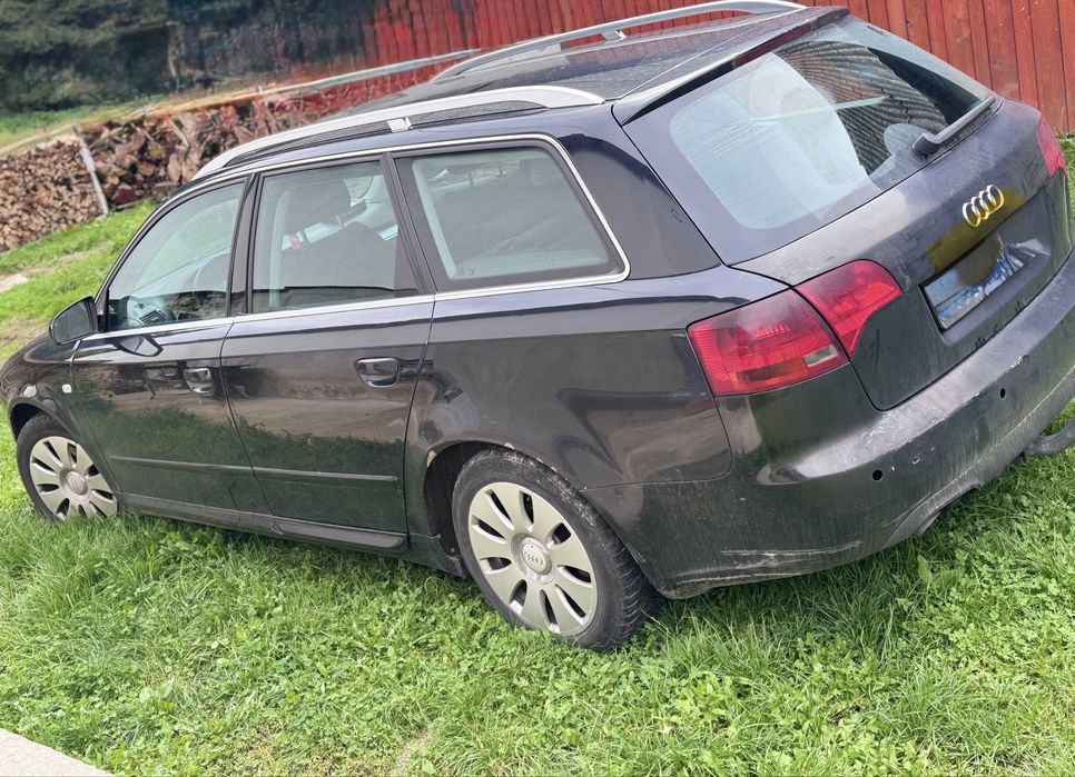 Vând Audi A4 b6,mai multe informatii la numarul de telefon sau in prv.