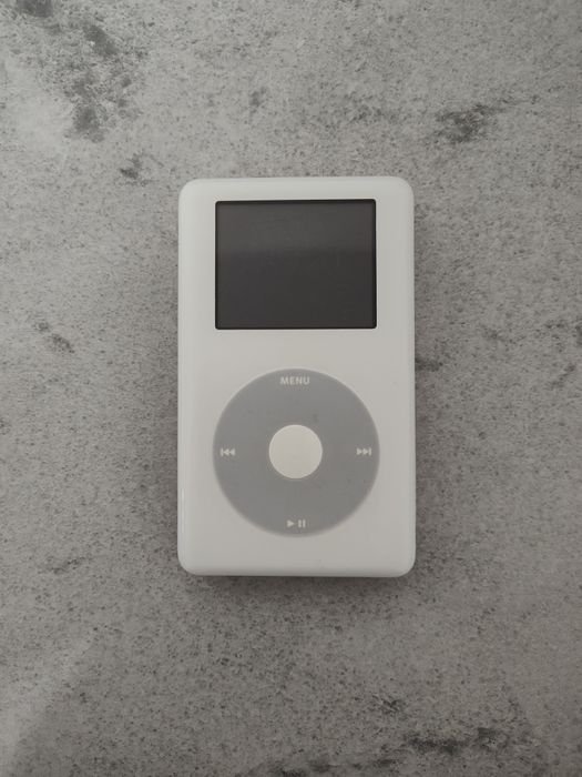 iPod 4 128 GB memorie flash și baterie nouă
