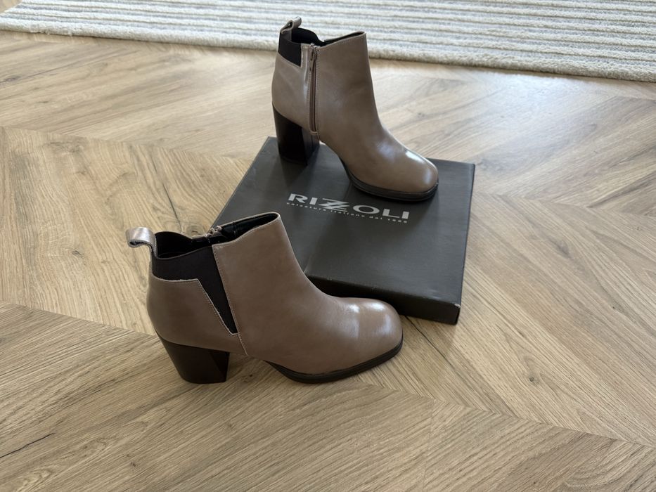 Ghete elegante cu toc Rizzoli