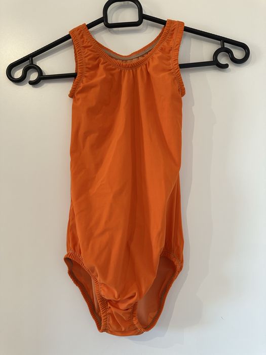 Костюми за танци