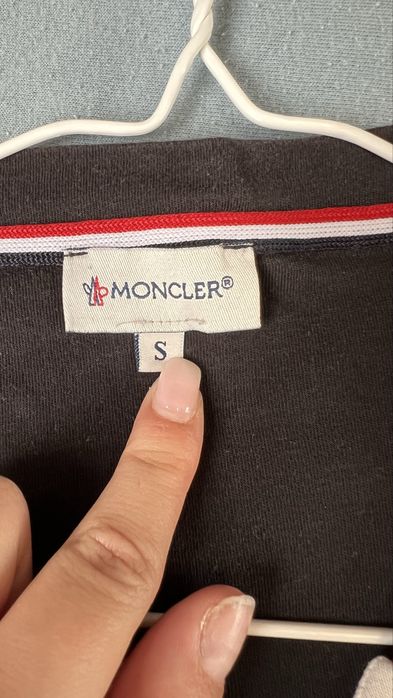тениска Moncler с яка