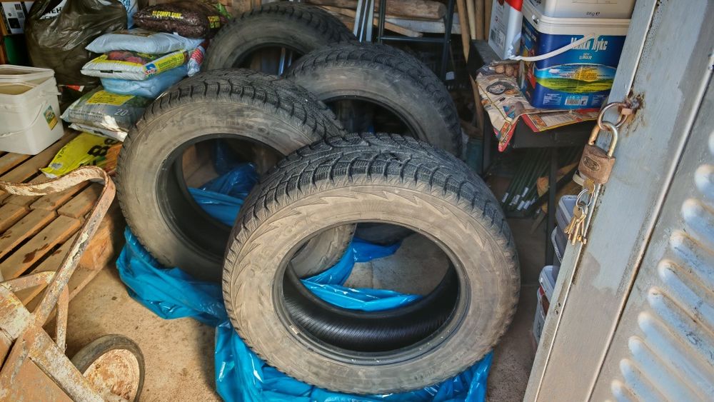 Зимни гуми  Hankook 235/65 R17