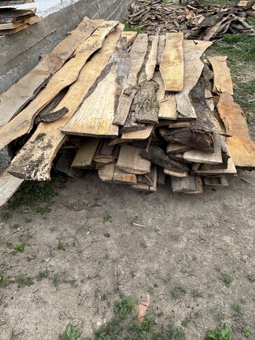 Deseuri din lemn pentru foc