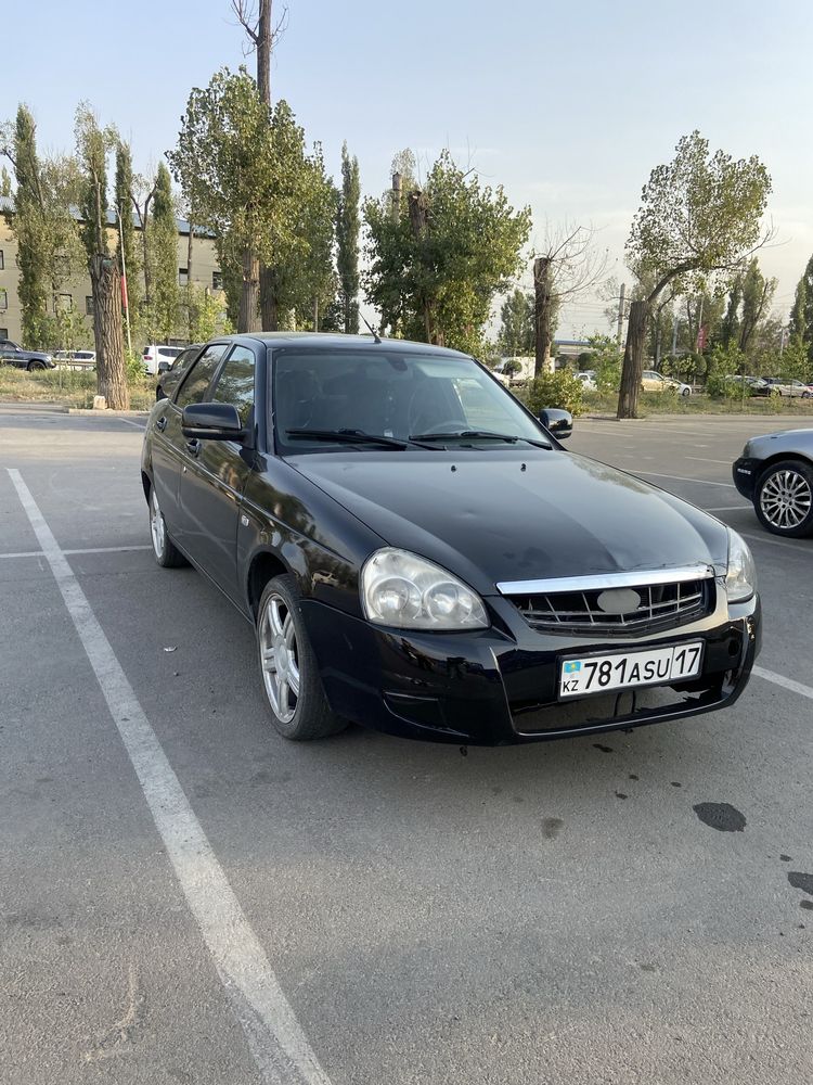 Лада приора седан