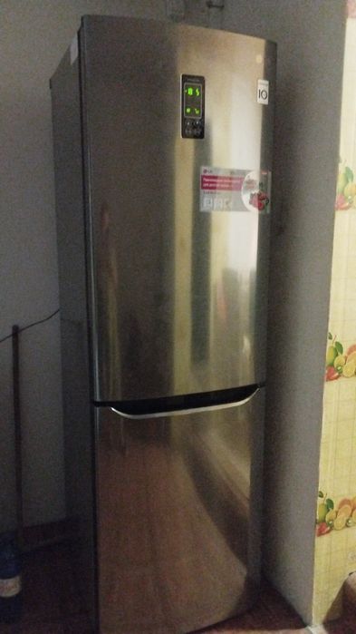 Продам холодильник