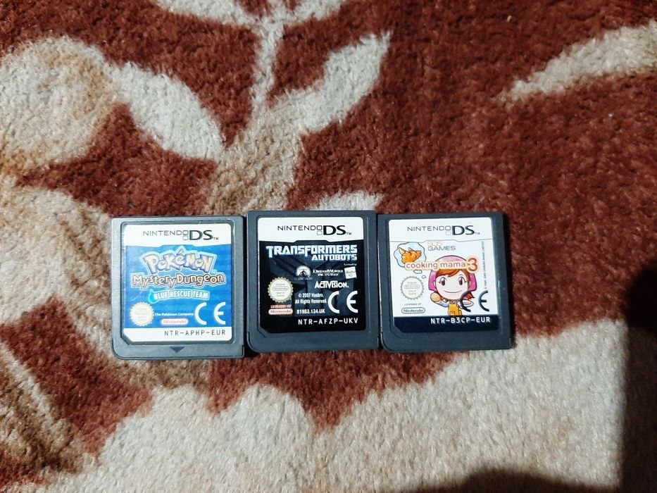 Vând Pokemon și Transformers Prime Nintendo ds în stare bună