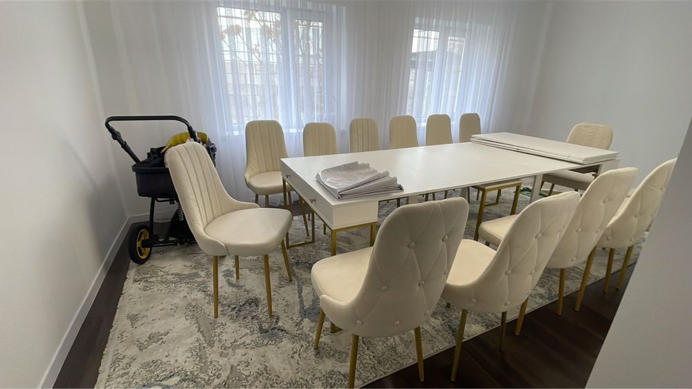 Срочно продам новые стулья!