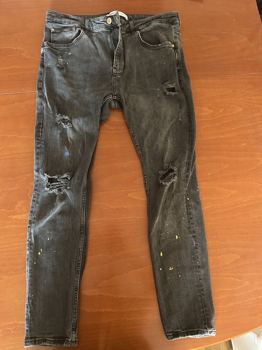 Мъжки дънки Bershka!Модерни и удобни! Размер на снимката!