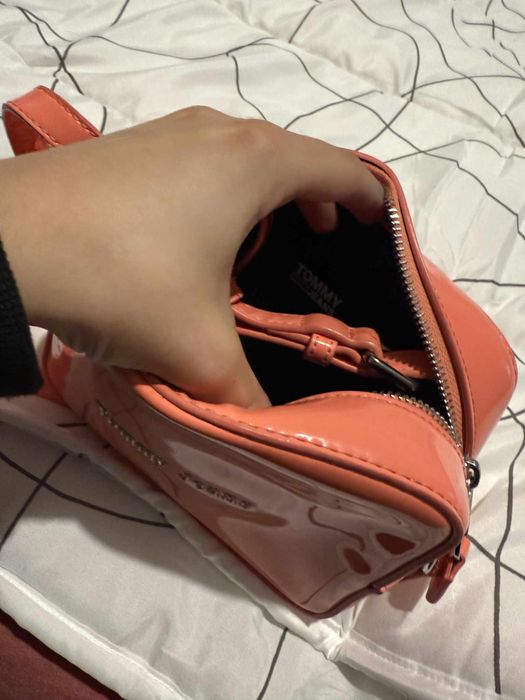 Чанта на Tommy hilifiger