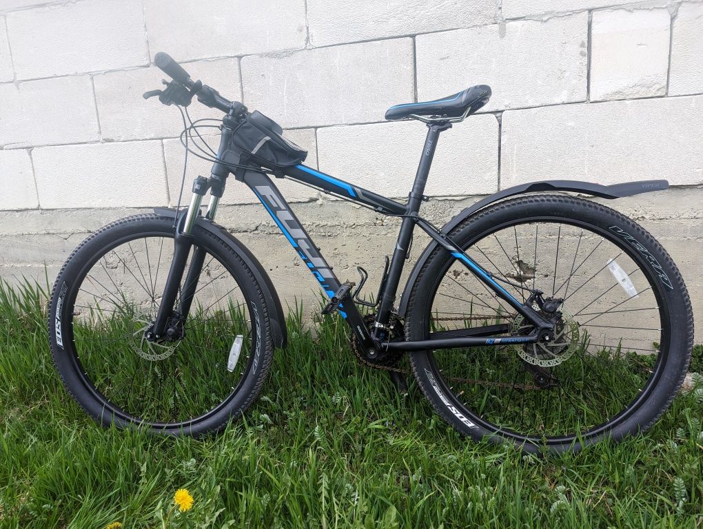 Vând Bicicleta MTB FUJI !!!