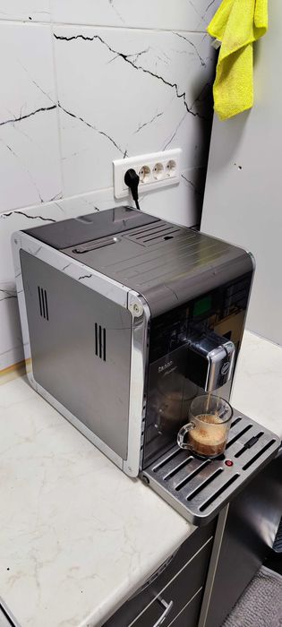 Espressor Automat Saeco Moltio HD8869 Aparat cu Cafea Boabe