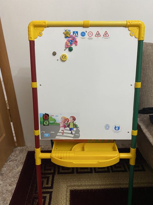 Продам мольберт Б/У