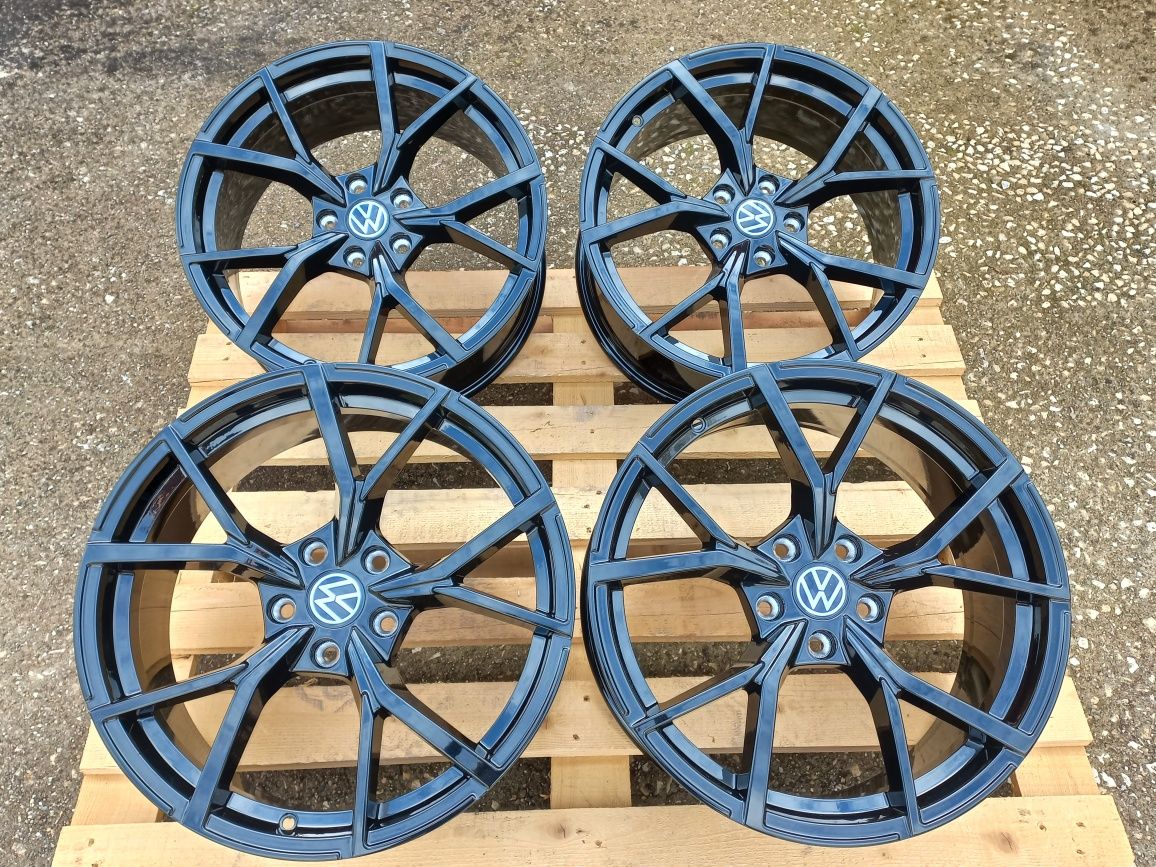 18.5x112 Vw Gti Golf Passat Tiguan 8j et44 57.1 Seat Škoda Piano Black