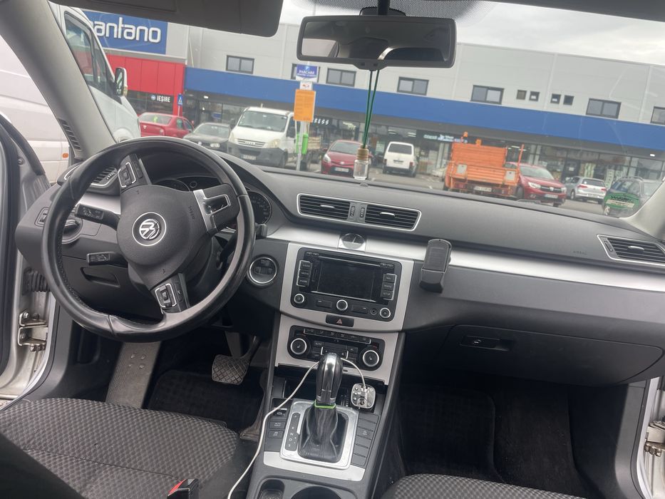 Vand vw passat B7 2.0TDI 140cp 2011 automat