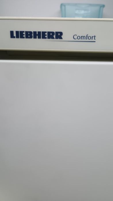 Хладилник с горна камера Liebherr