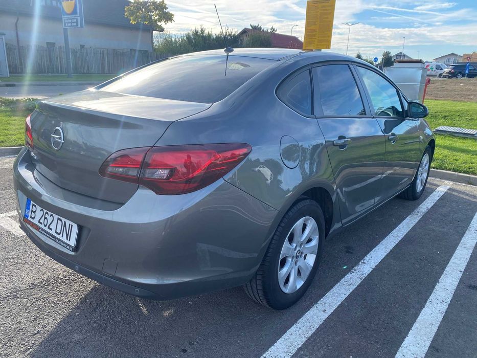 Vand Opel Astra J 2019
