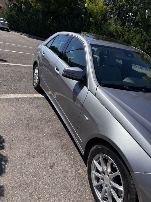 Mercedes E-Class w212 VÂND SAU SCHIMB