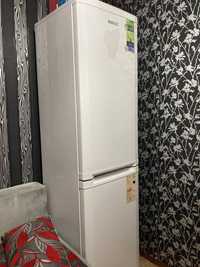 Холодильник хорошего состояния