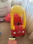Кола за каране в двор, марка Little tikes