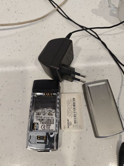 ***Нокия 8850***