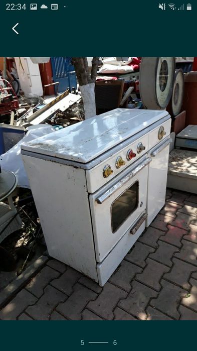 Aragaz cu patru ochiuri arată 9/10 preț.820 lei.