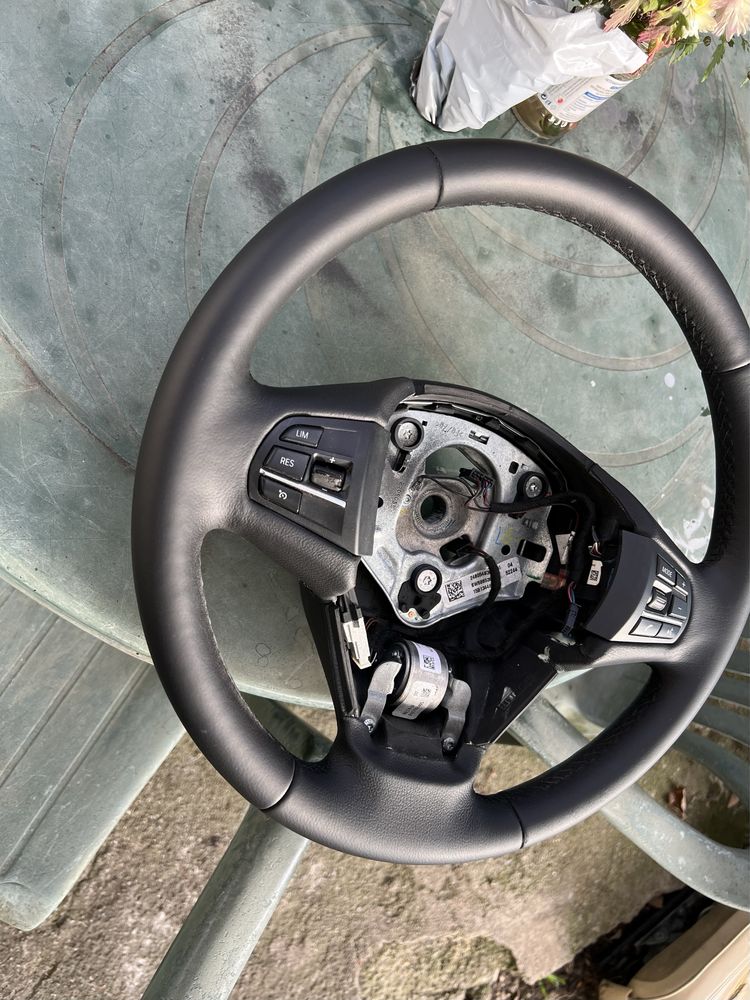Волан BMW Х5 F15.Х6 F16 ВИБРАЦИЯ с Аербег/Airbag