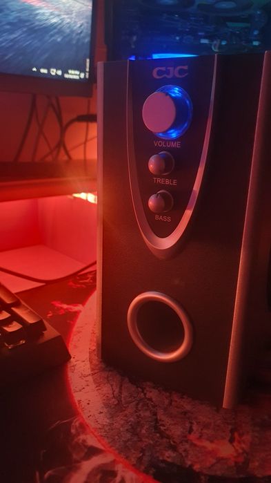 Sistem audio 2.1 SUBWOOFER + BOXE