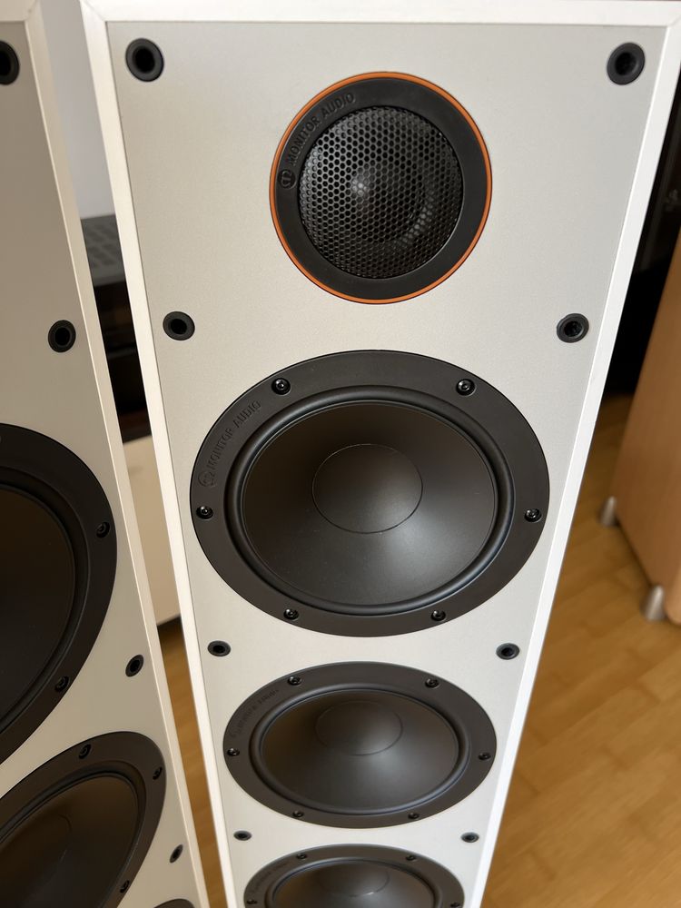 Boxe de podea Monitor Audio 300