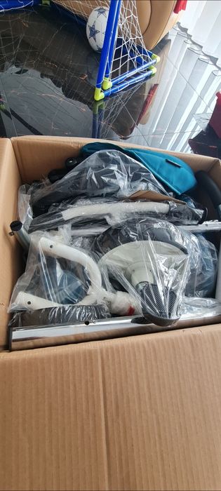 Tricicleta Coccolle 3.in 1 + cadou 3 Triciclete