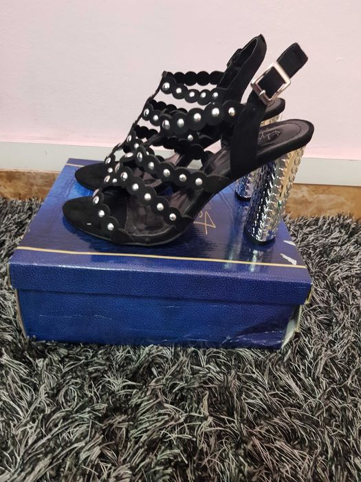 sandale toc metalic, mărimea 39