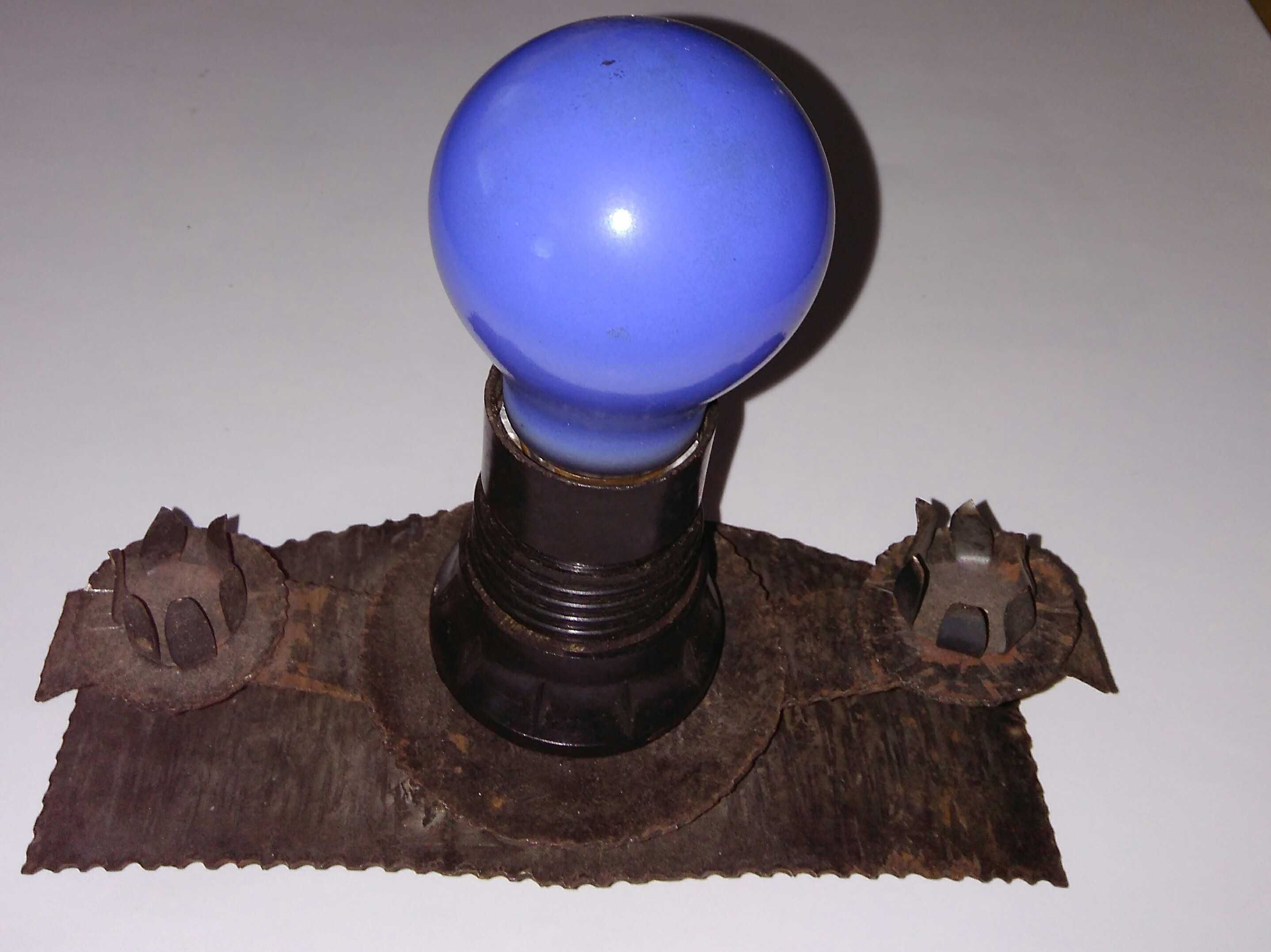 Свещник/нощна лампа от ковано желязо за две свещи