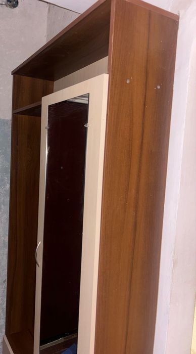 Шкаф в прихожую б/у