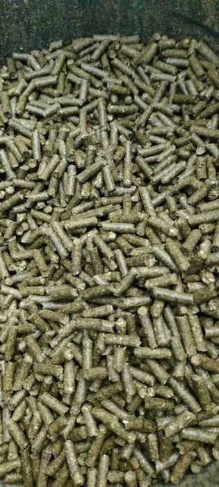 Vând PELETI / granule lucerna