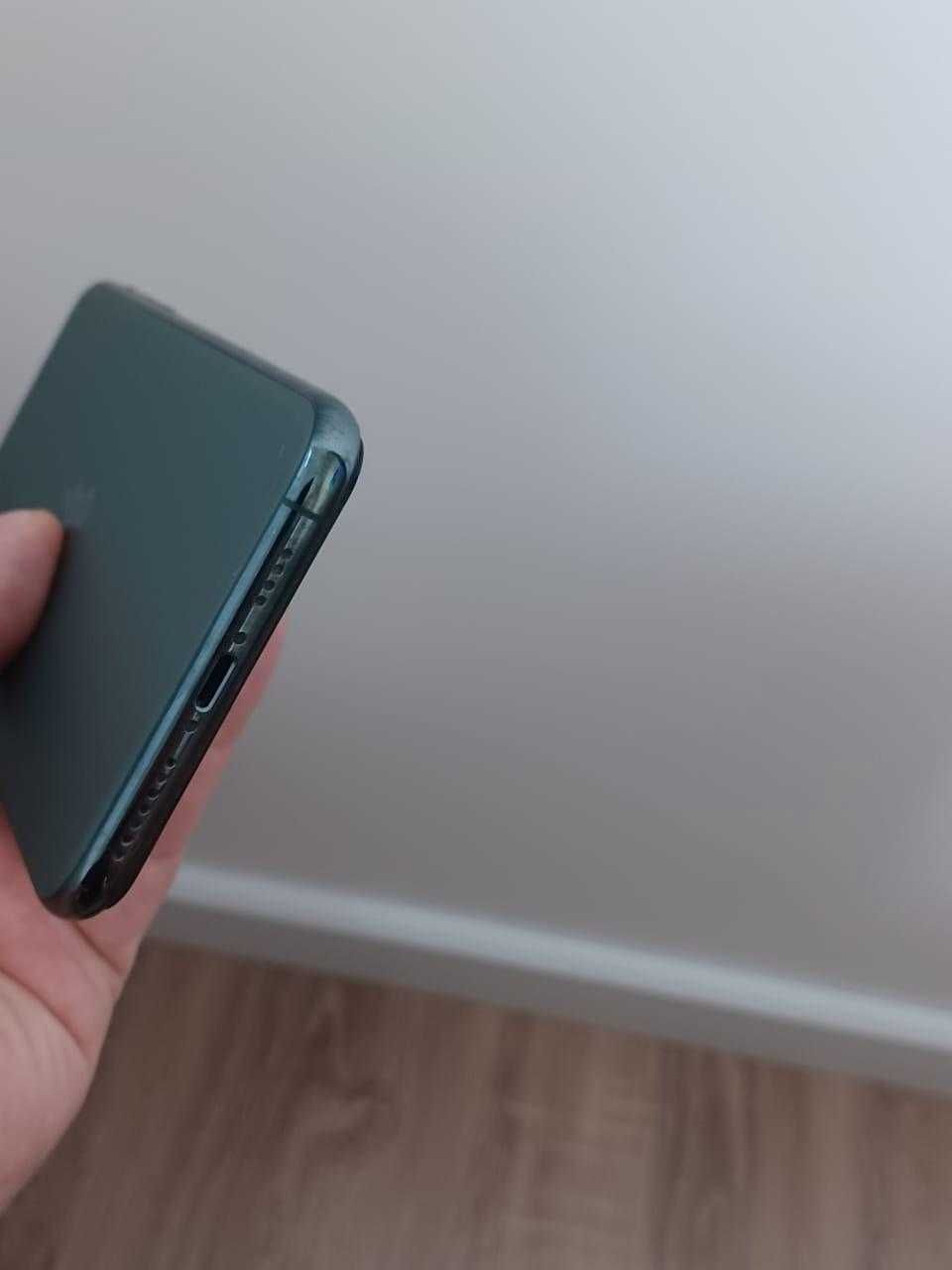 iPhone 11 Pro Max как новый