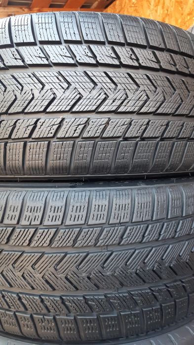 225/40r18 iarnă marca Petlas, GripMax preț 220 lei/buc
