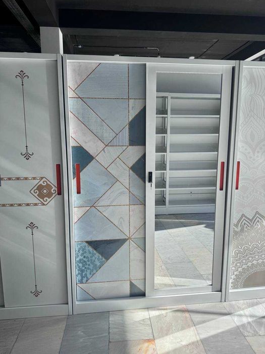 Красивые шкафы для дома с рисунком/ зеркальные шкафы/ шкафы с зеркалом