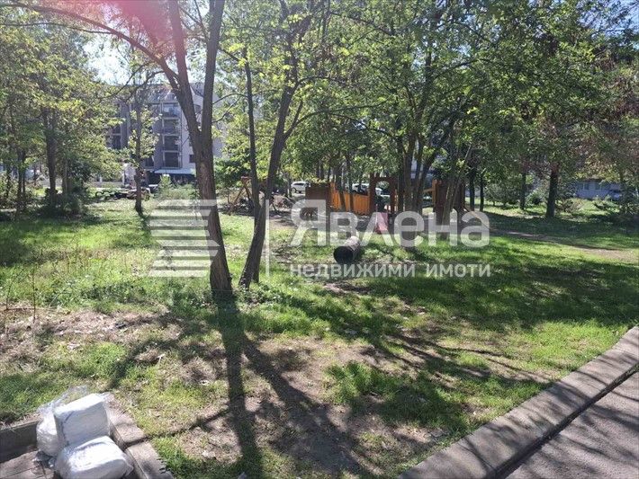 Продава се Тристаен апартамент в к.к. Слънчев бряг - 93 кв.м за 990 €/кв.м - Снимка #3