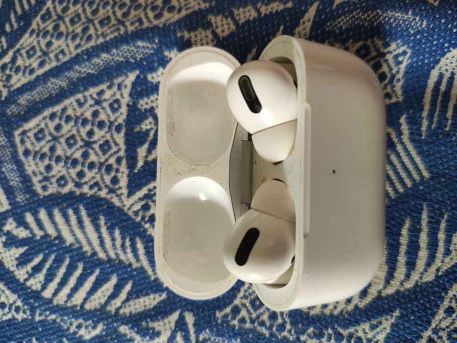 Airpods pro 1 первого поколения