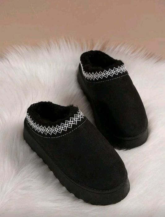 Нови дамски обувки