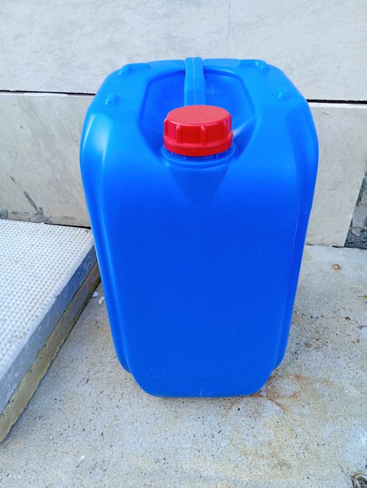 Бидони и туби ..