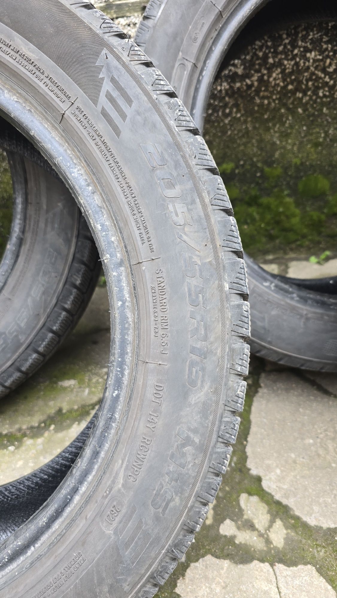 Гуми Austone 205 55 16