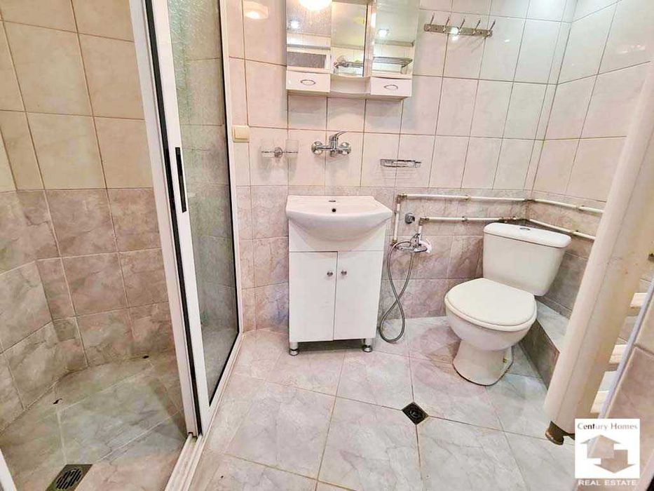 Продава се Етаж от къща в Велико Търново, Център - 120 кв.м за 1250 €/кв.м - Снимка #14