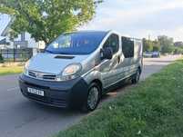 Nissan Primastar motor 1.9 DIESEL / 6 Locuri + spațiu marfa / MODELUL