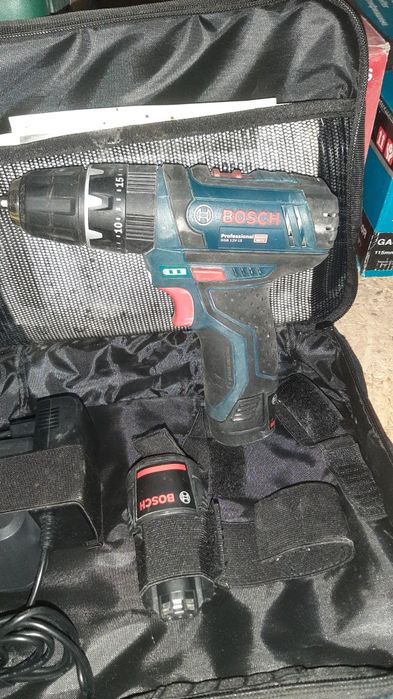 Filetantă bosch GSB 12 V -15 profesional