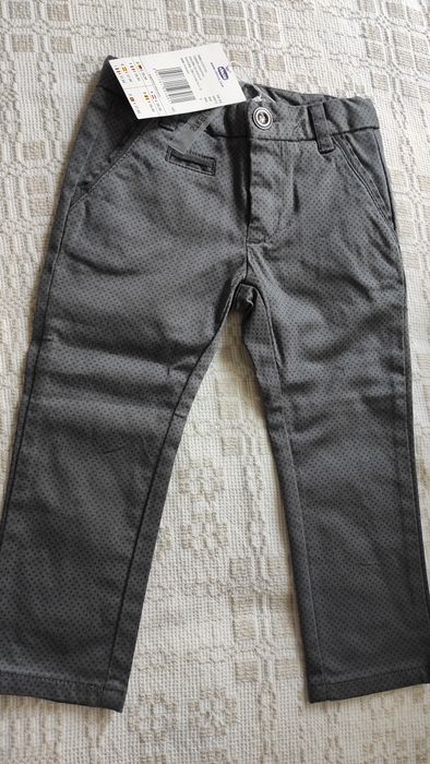 Нов Chicco Панталон елегантен и ежедневен тип дънки 92-98 за 2 години
