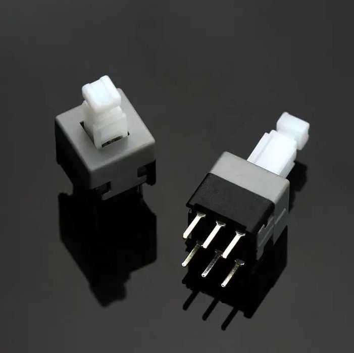 Бутони за различни уреди и платки 8.5мм x 8.5мм x 18мм (22мм)