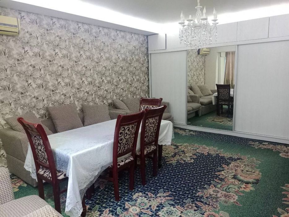 Юнусобод 3 кв   4/1/4 срочно сотилади
