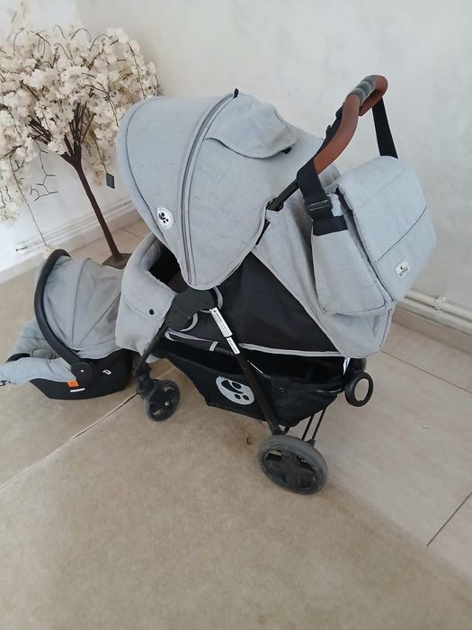 Vand carucior in stare buna